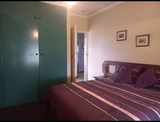 3 BEDROOM FREEHOLD FOR SALE IN RENSBURG